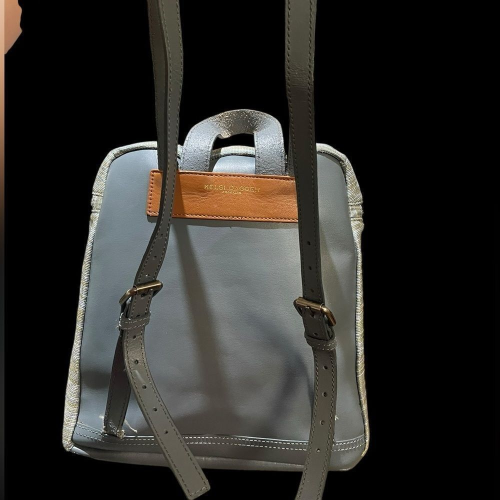 Kelsi Dagger Backpack - Picture 2 of 5